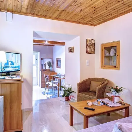 Vavilato Home Kouramades Exterior photo